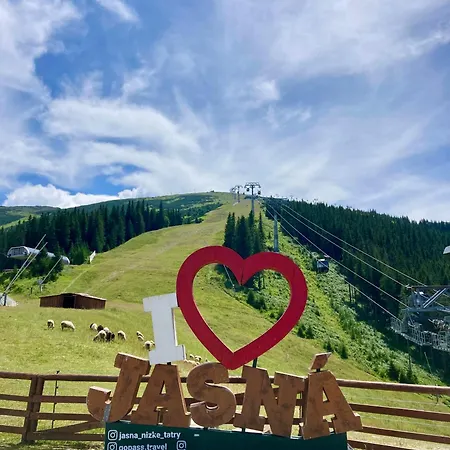 Jasna Otupne アパート *